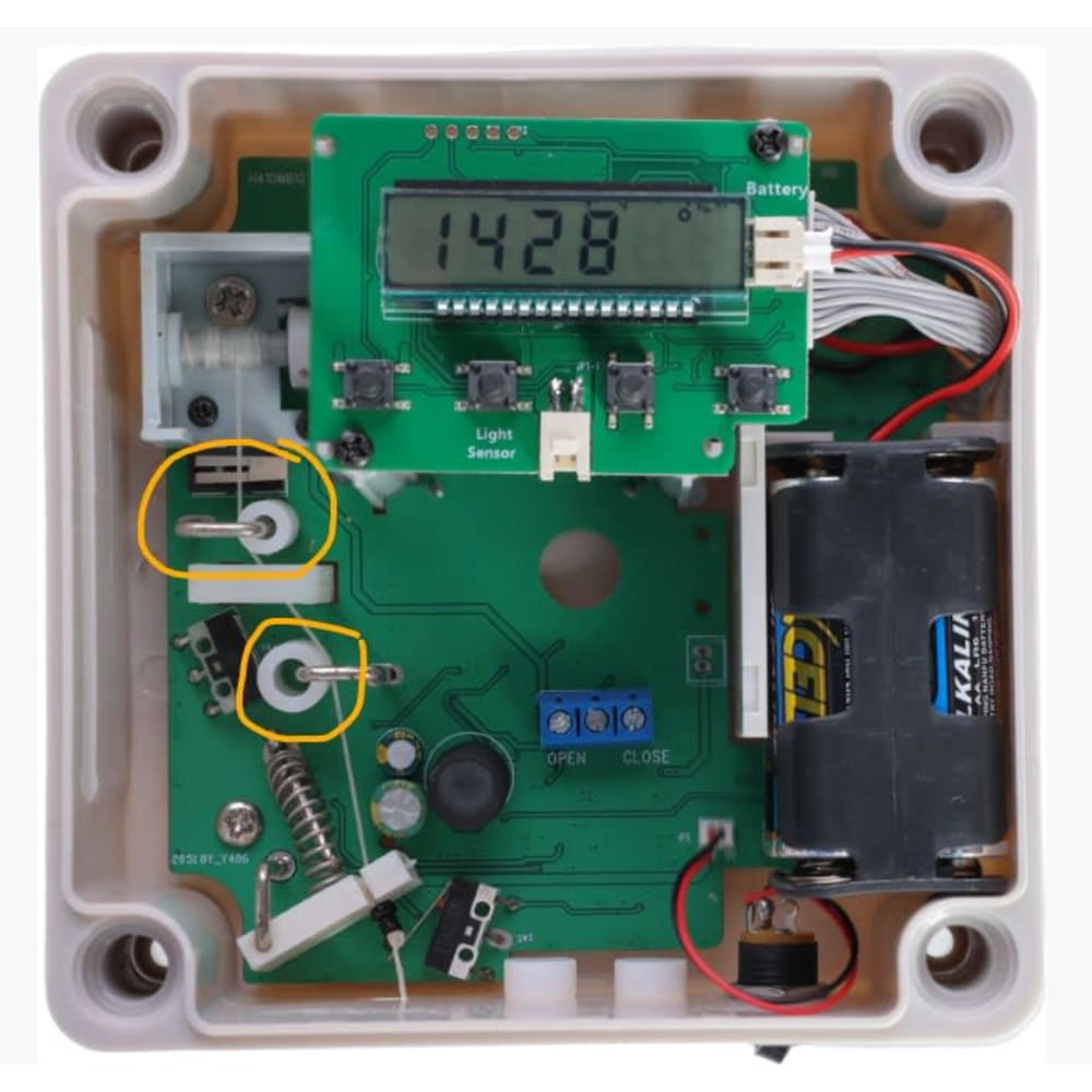 Automatisk døråbner til hønsehus